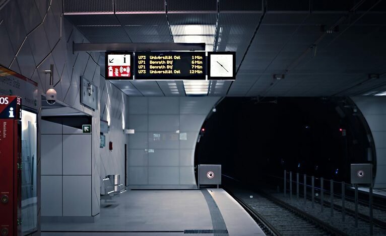 professional technology hub 3143274647